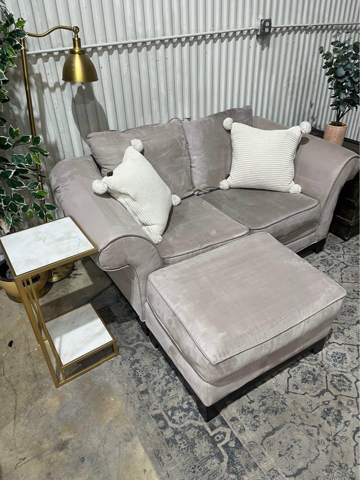 Grey MIcrofiber Love Seat With Ottoman