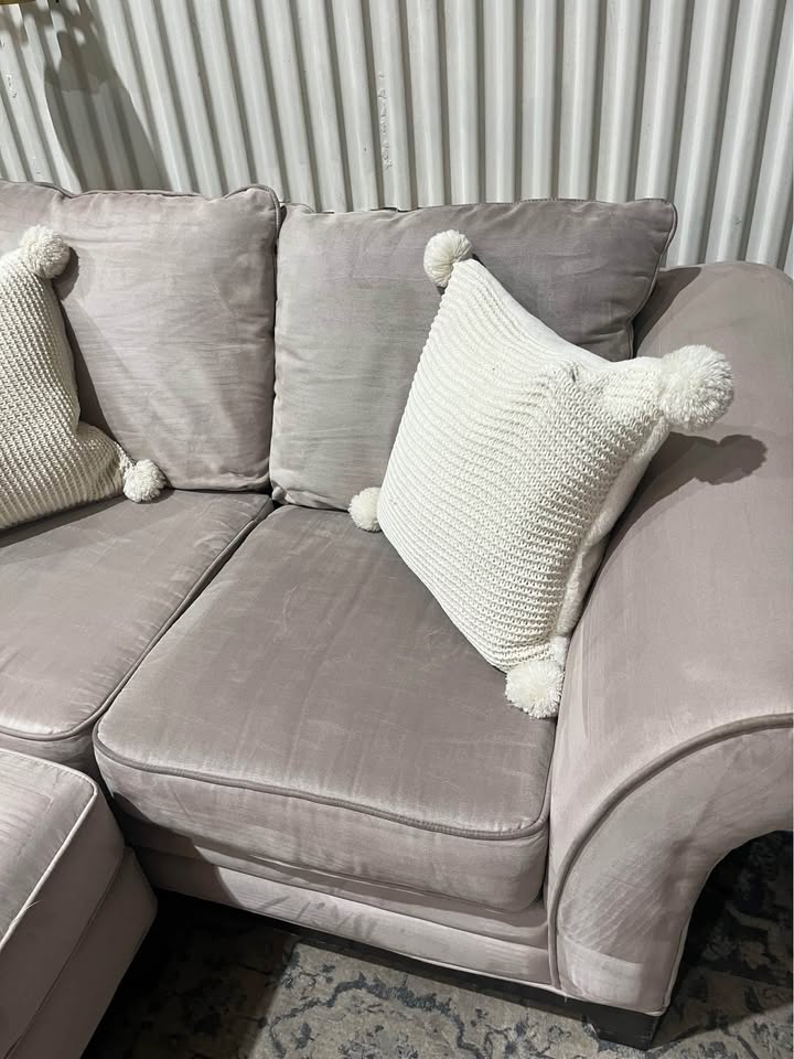 Grey MIcrofiber Love Seat With Ottoman
