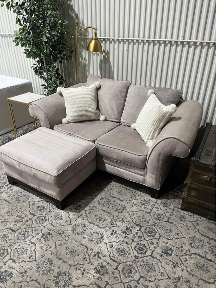 Grey MIcrofiber Love Seat With Ottoman