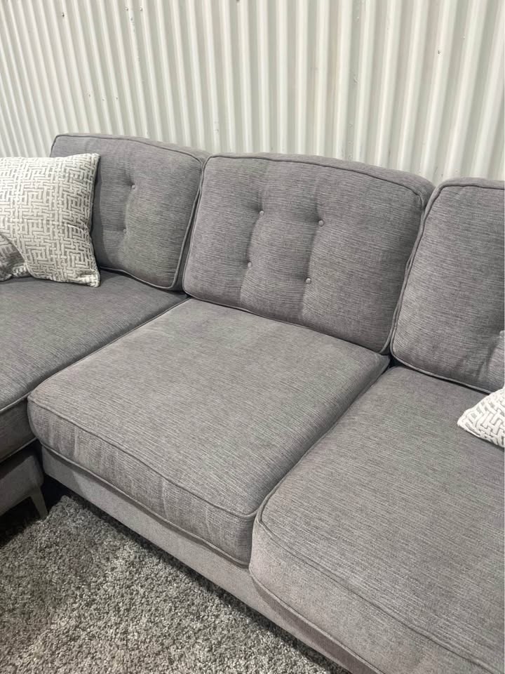Roy's Sectional Sofa Couch - Reversible Chaise