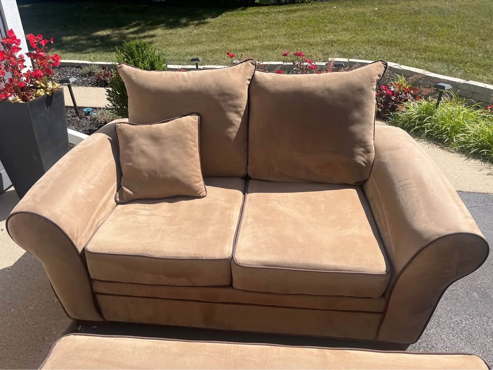 Complete Living Room Set - Loveseat, Oversized Chair, Ottoman