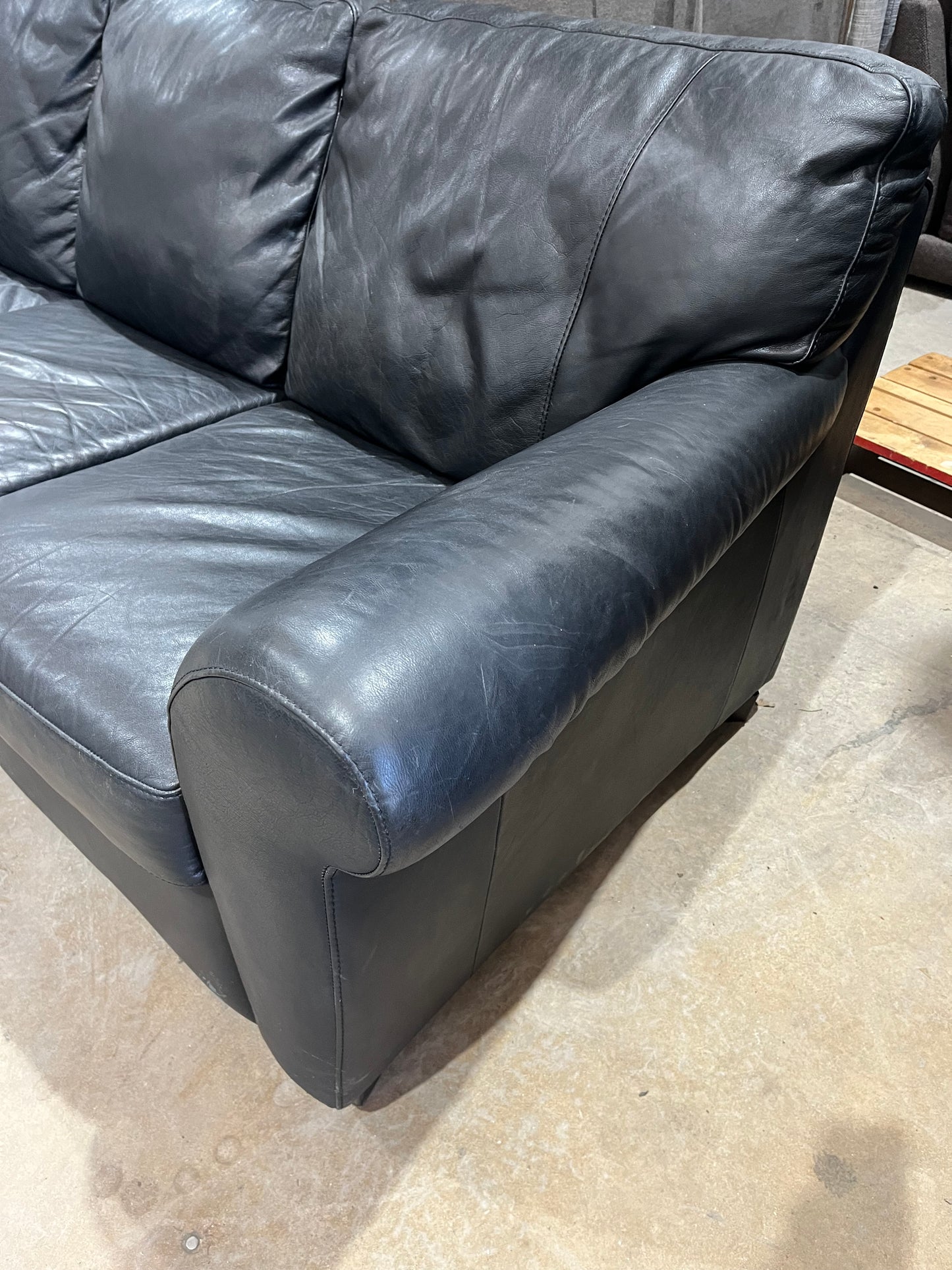 Genuine Italian Leather Sofa Couch - Black - Natuzzi Brand