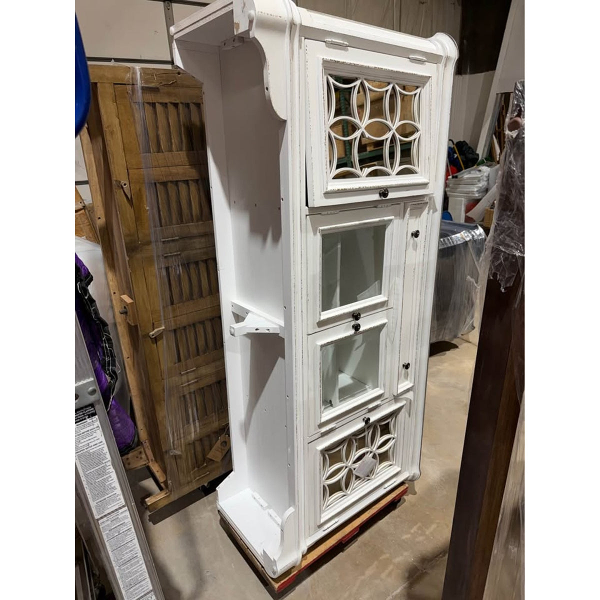 Liberty Furniture Magnolia Manor 74” TV Stand | Retail $2,560 | NEW OPEN BOX | Delivery Available