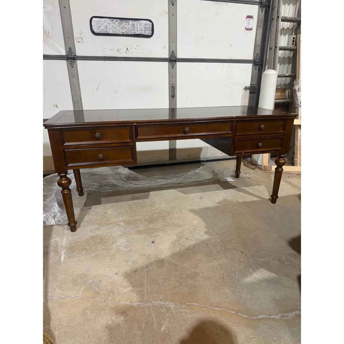 New 70” Traditional Solid Wood 5-Drawer Executive Desk – Retail $1,000+ – Delivery Available