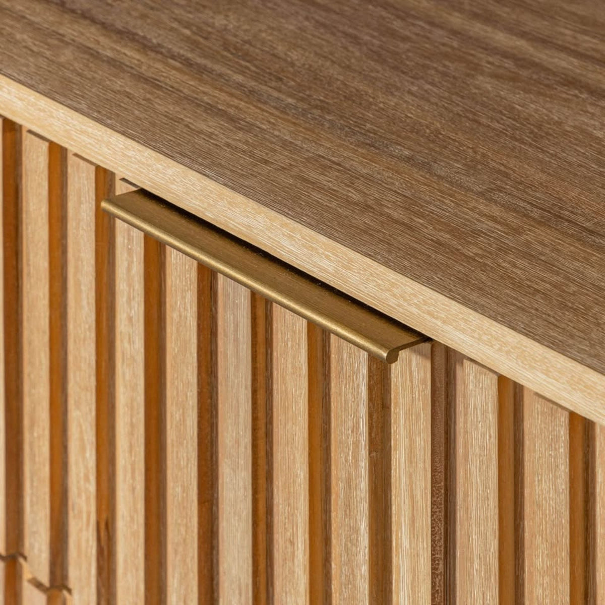 New Modrest Mikala 4-Drawer Natural Oak Chest – Retail $965 – Delivery Available