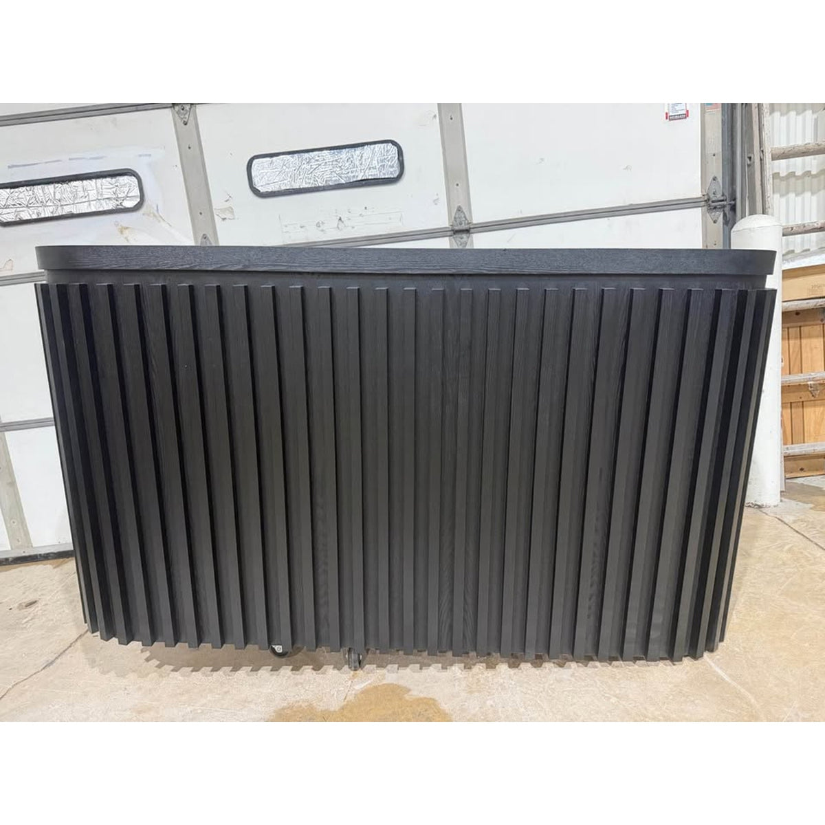 Modern Curved Fluted Reception Desk / Checkout Counter – Commercial Grade | Small Defects
