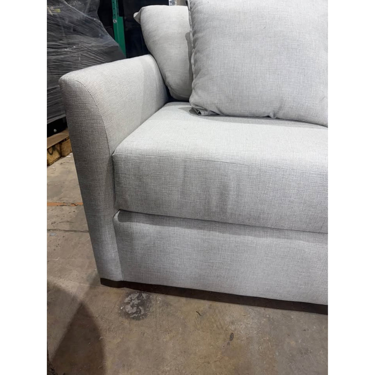 New Stone & Leigh Savannah Sectional – $4,102 Retail – Light Gray - Open Box – Delivery Available