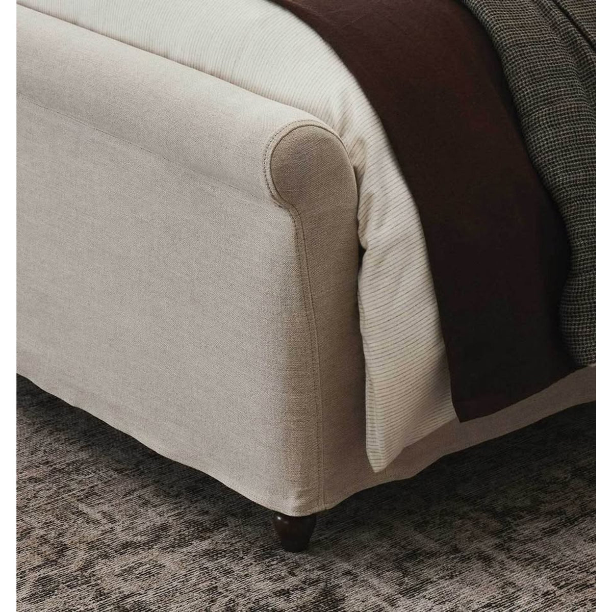 New Amber Lewis x Four Hands Dalia Queen Slipcovered Bed – $2,299 Retail – New Open Box - Delivery