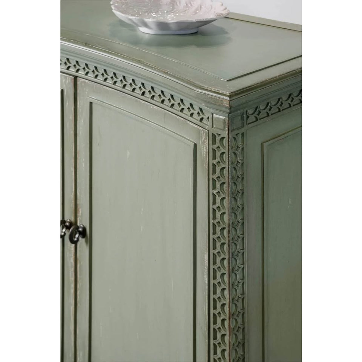 Accent Chest – Hooker Furniture Charleston – Retail $2,439 – Delivery Available