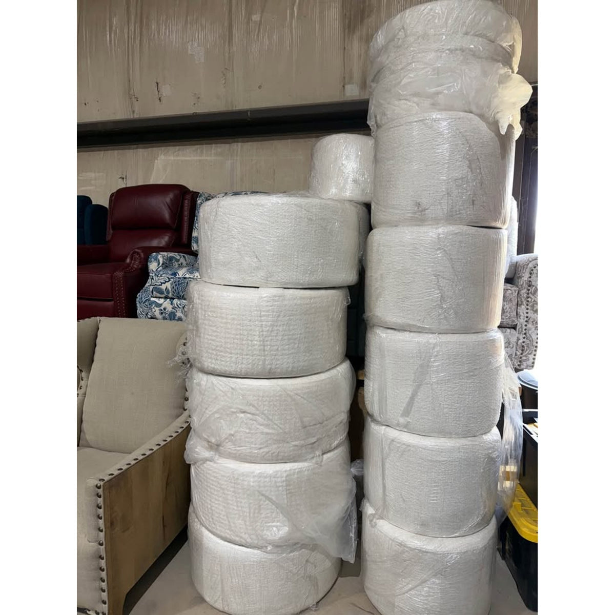 Joybird Hanna Ottoman $683 Retail Karina Cloud Dancer (offwhite textured fabric) Delivery Available