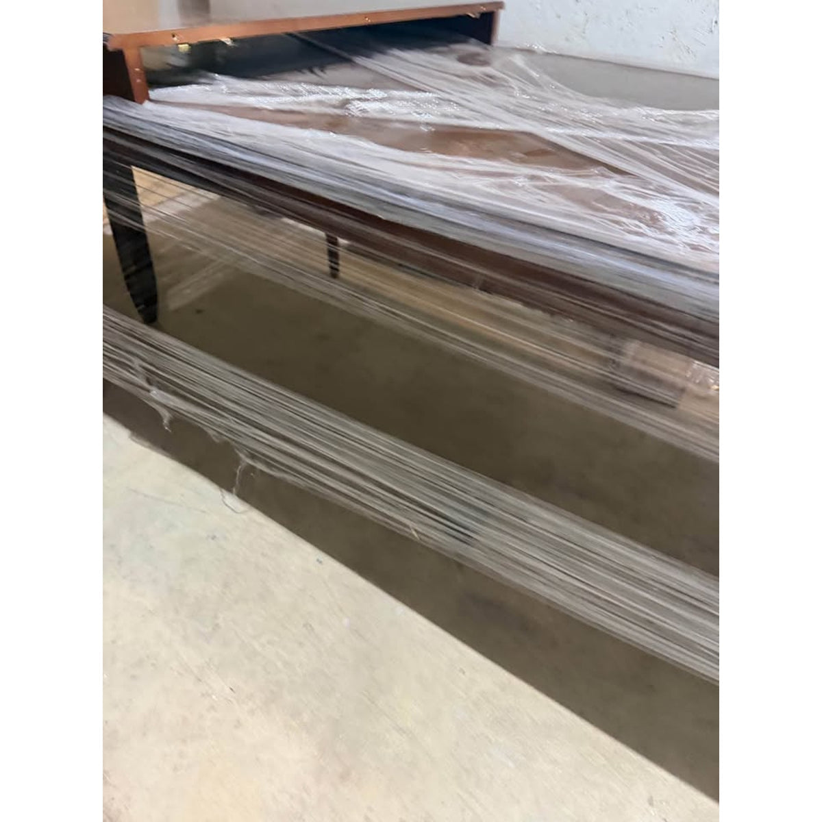 104” Extendable Dining Table Seats 10-12 – Retail $3,000+ Solid Wood Woodbridge Brand Delivery Avail