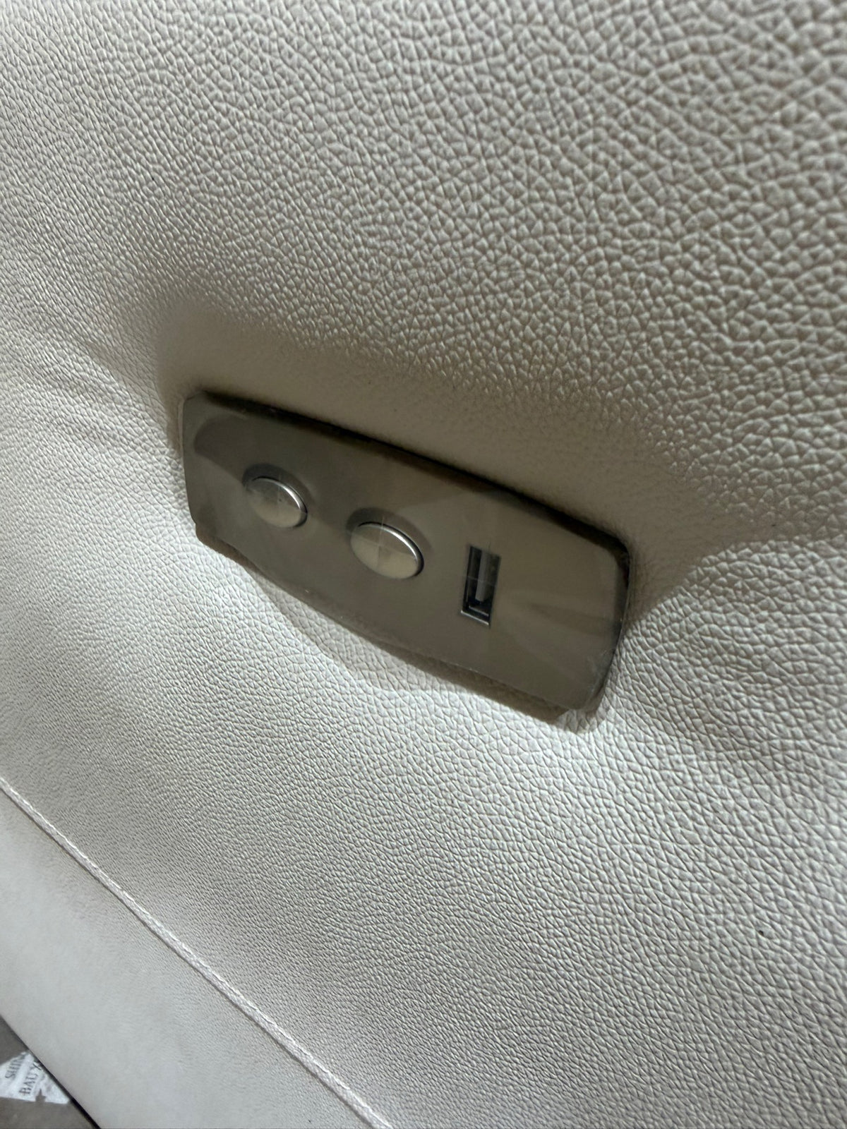 New Cream Leather 3-Seat Power Reclining Sofa — Dual Power Recliners with USB — Delivery Available