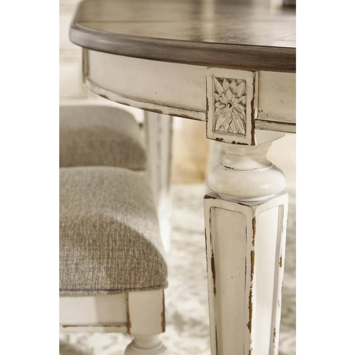 New Ashley Realyn Extendable Dining Table | 48”-72” Round to Oval | Delivery Available