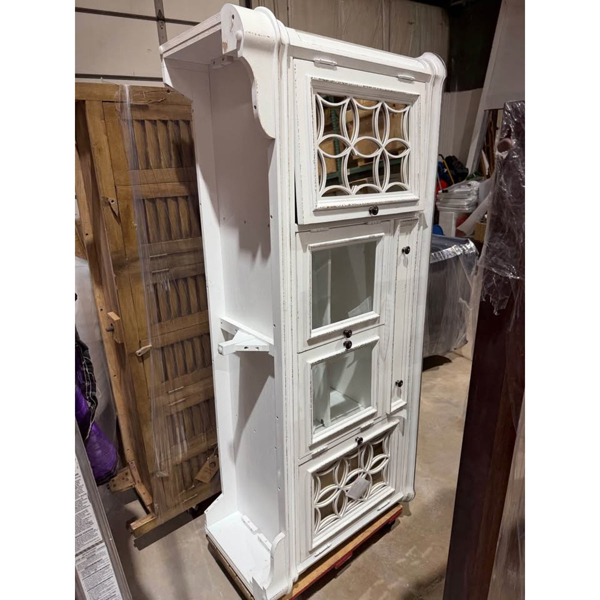 Liberty Furniture Magnolia Manor 74” TV Stand | Retail $2,560 | NEW OPEN BOX | Delivery Available