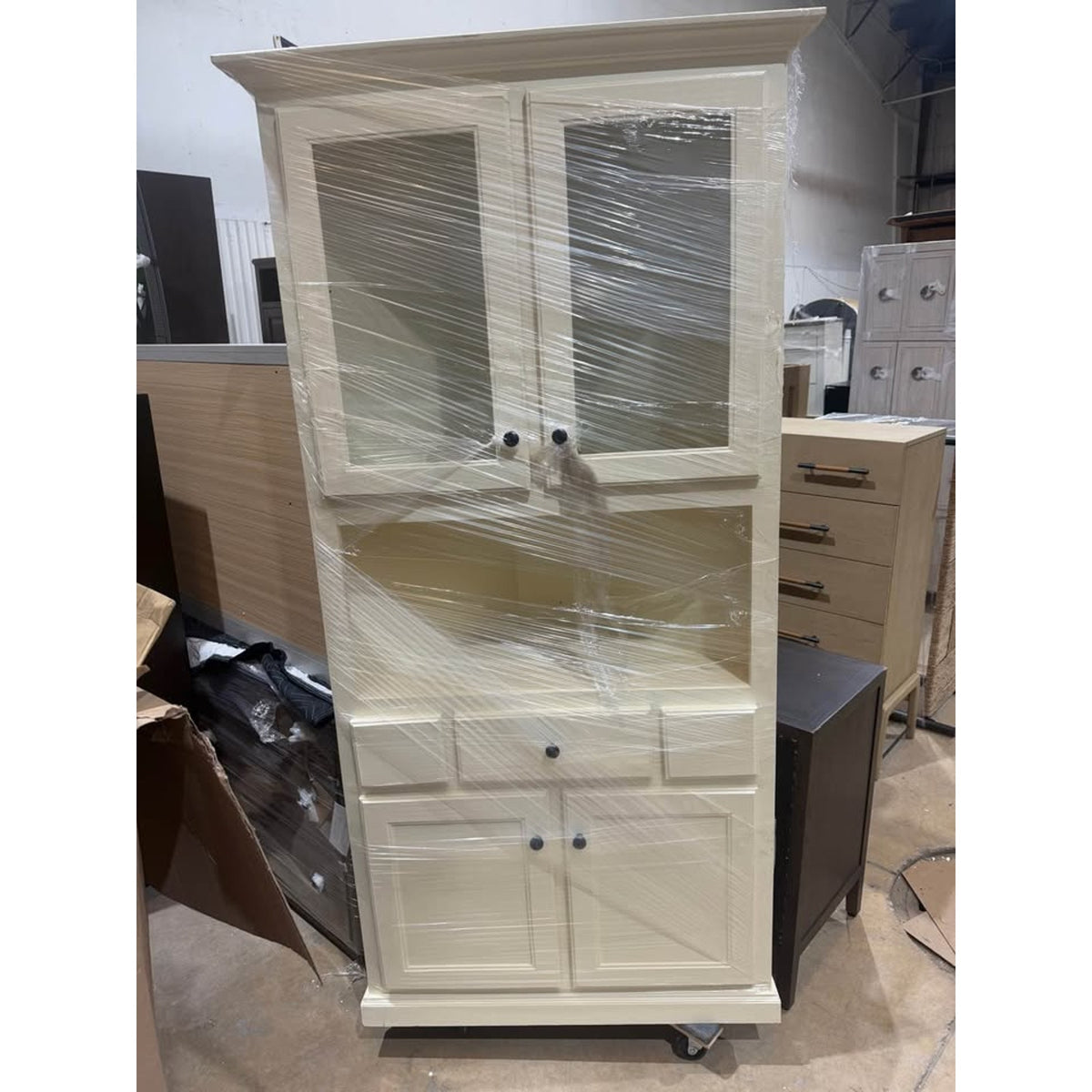 Red Barrel Studio Dhaani Solid Wood Corner Dining Hutch – Open Box – Delivery Available