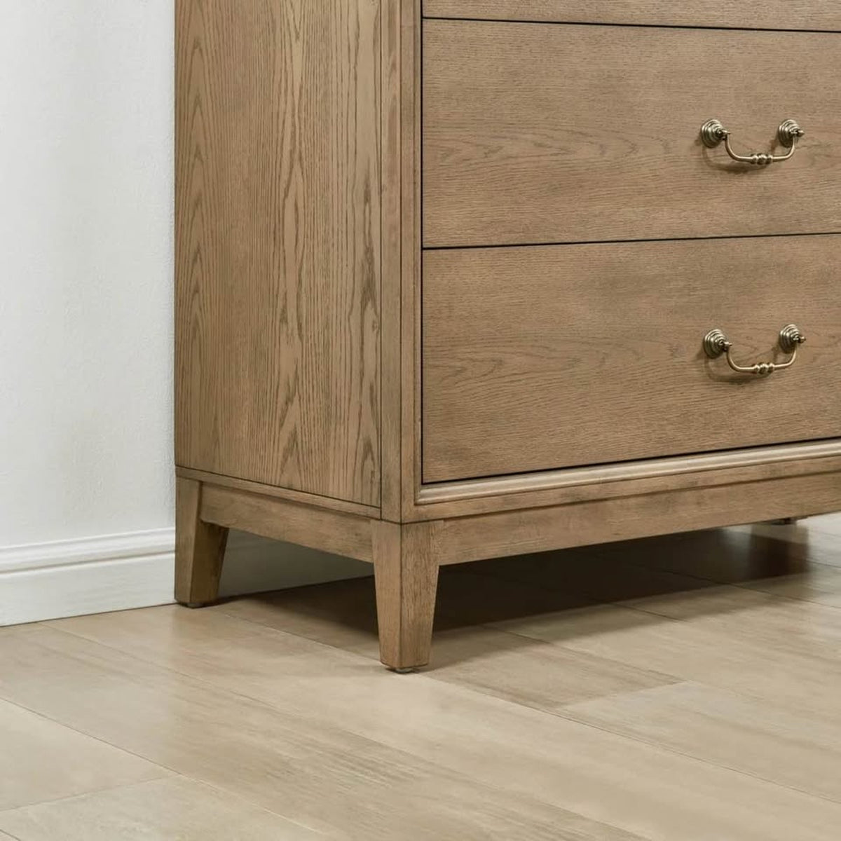 5-Drawer Oak Dresser – Flexsteel Arlington – Retail $1,449 – Delivery Available