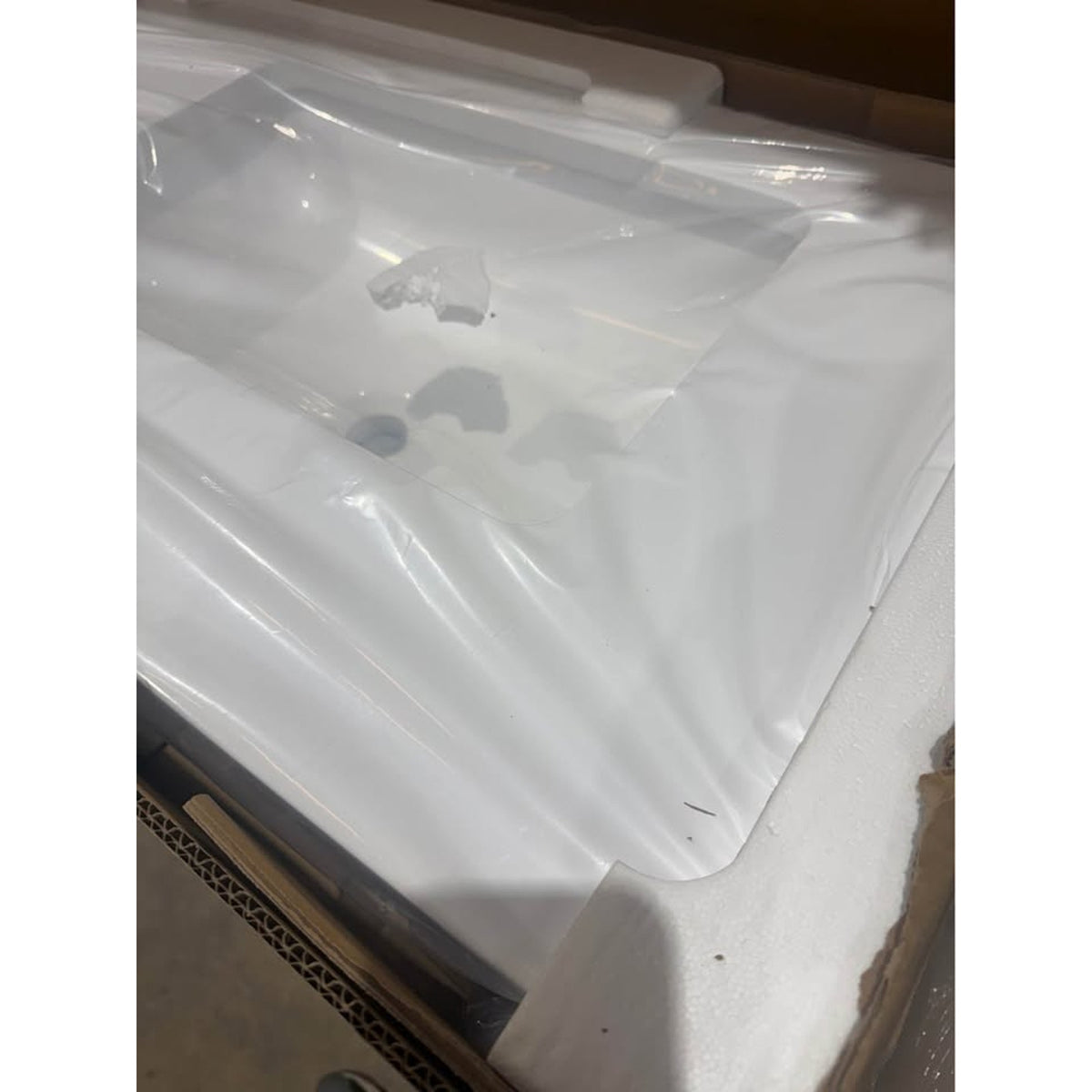 Better Vanity Royal 60″ Double-Sink Vanity Top – Open Box – Delivery Available