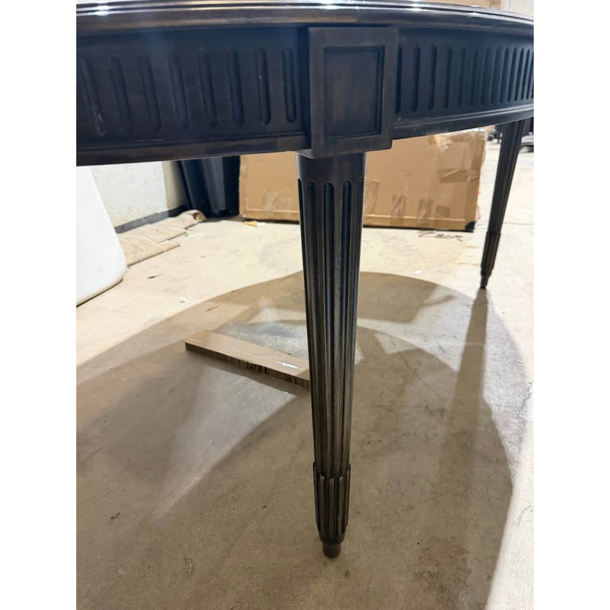 New Traditional Designer Oval Extension Dining Table | Seats 10 | 2 Leaves | Open Box Delivery