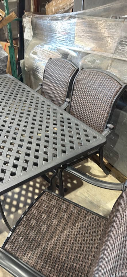7-Piece Outdoor Patio Dining Set – 72″ Table & 6 Chairs